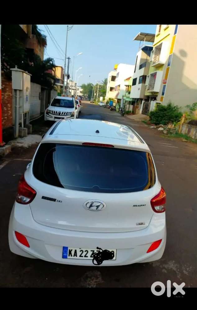Hyundai Grand I10 2015 Petrol 24000 Km Driven