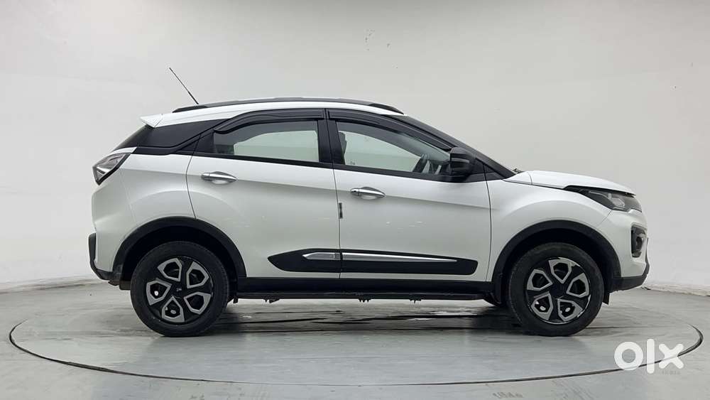 Tata Nexon 1.2 Revotron Xm (s), 2022, Petrol