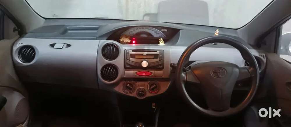 Toyota Etios 2011 Cng
