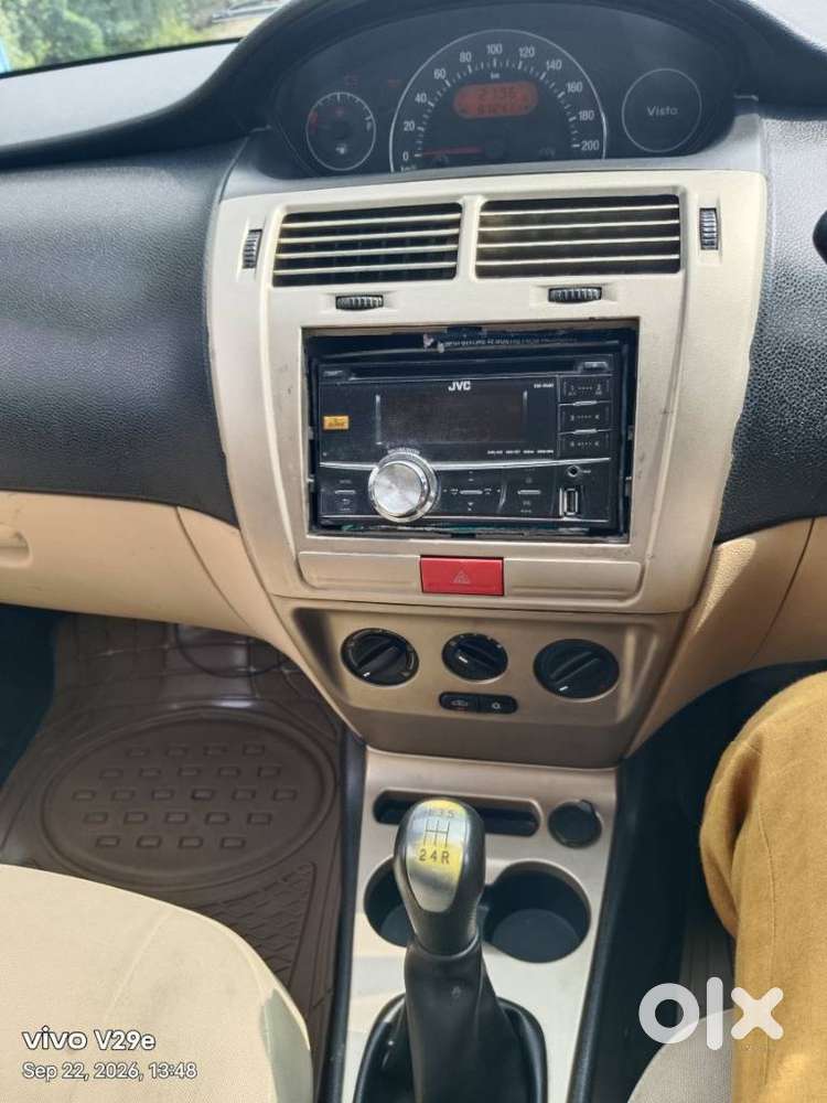 Tata Indica Vista Quadrajet Ls, 2012, Diesel