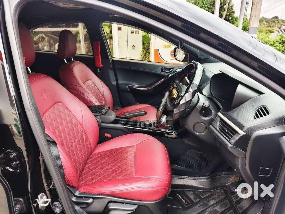 Tata Nexon Creative Plus 1.2 Petrol 6mt Dark Edition, 2025, Petrol