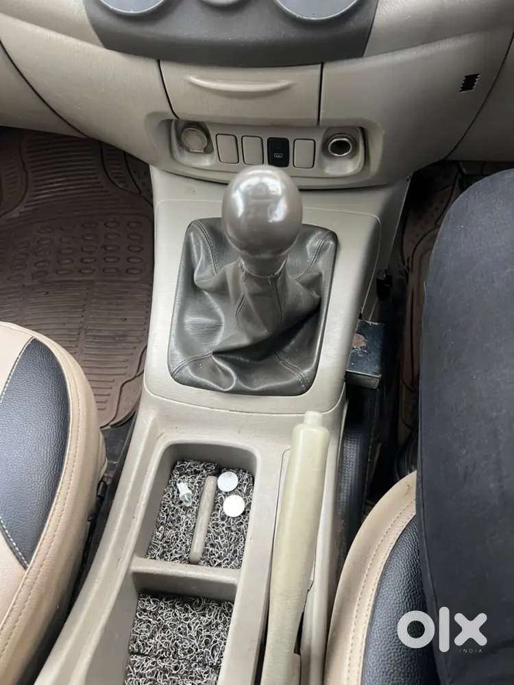 Toyota Innova 2.5 G3 2010