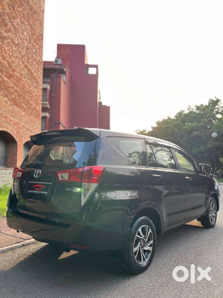 Toyota Innova Crysta 2.4 Gx Limited Edition 7 Str, 2022, Diesel