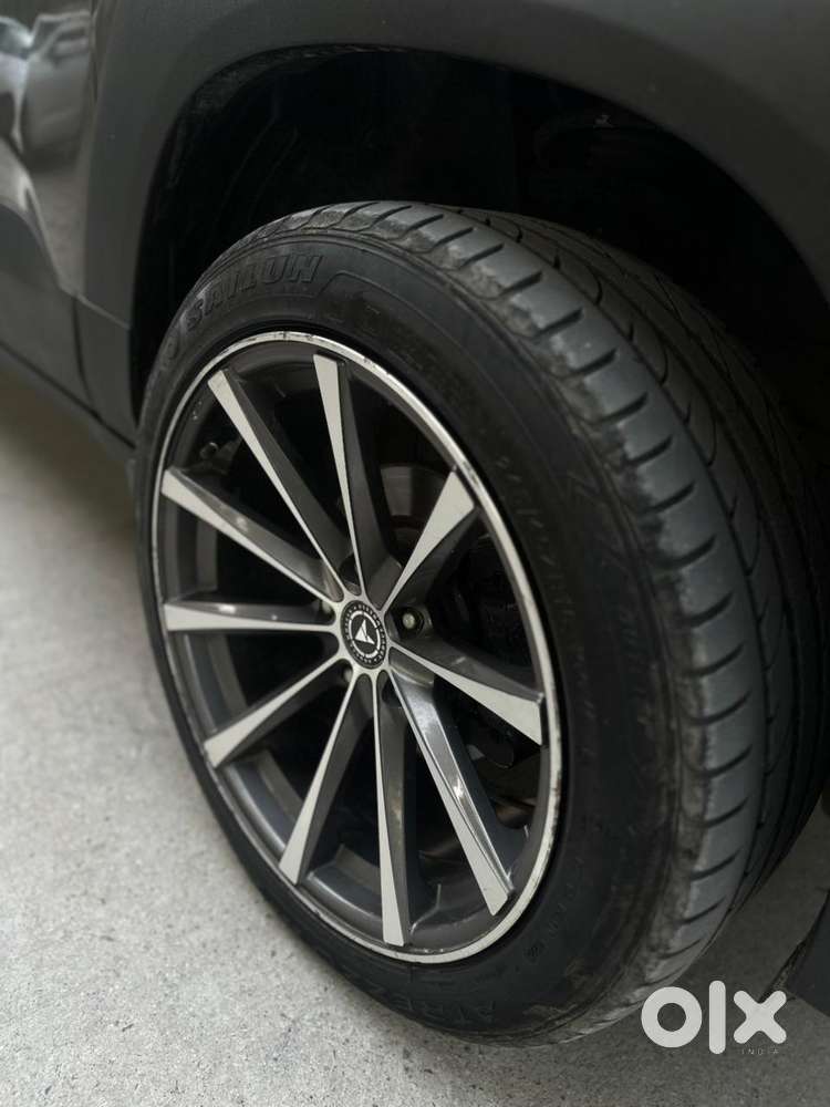 Maruti Suzuki Brezza 1.5 Zxi Smart Hybrid, 2023, Petrol