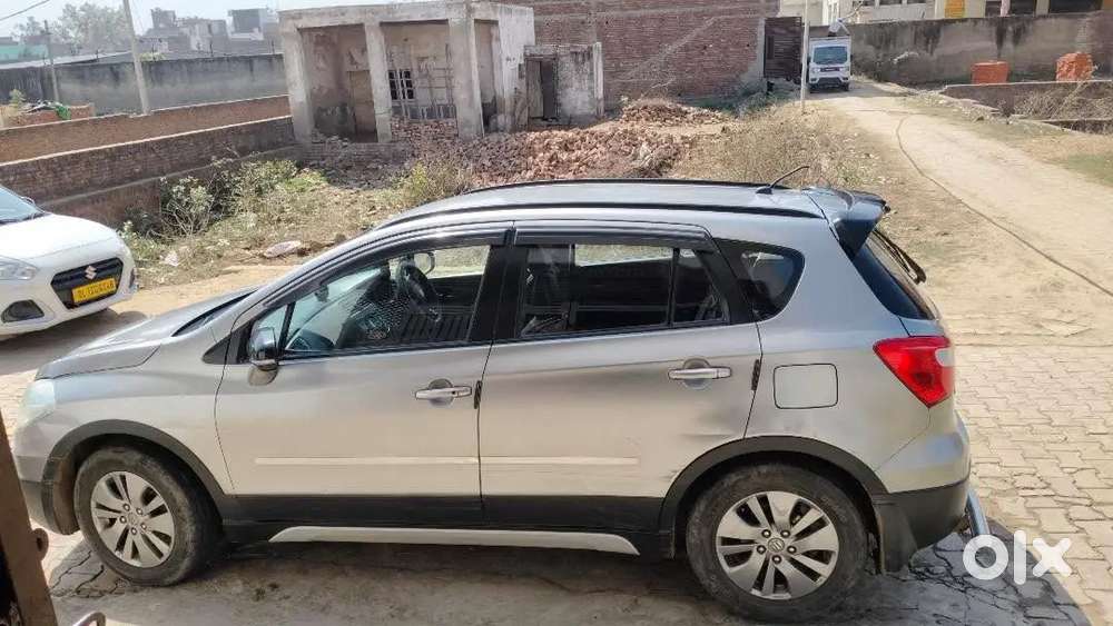 Maruti Suzuki S-cross 2016 Diesel Good Condition