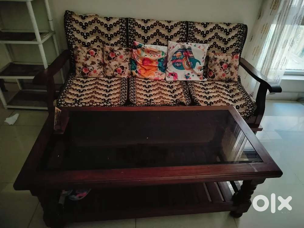 Wooden Sofa Buy Sell Used Furniture in Ghaziabad OLX