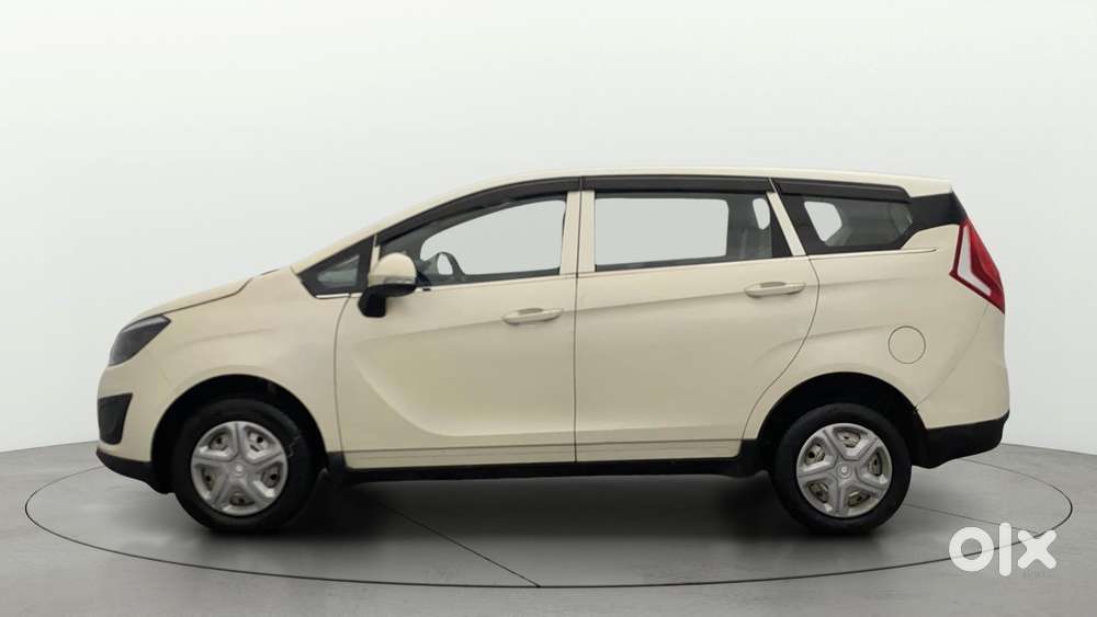 Mahindra Marazzo M2, 2018, Diesel