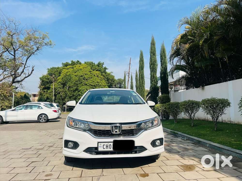 Honda City V Mt Petrol 2018  1st Owner  62000 Drivenwell Maintained