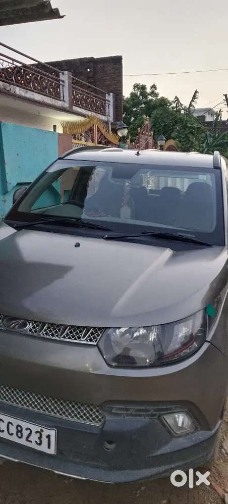 Mahindra Kuv100 Nxt 2016 Petrol 73000 Km Driven