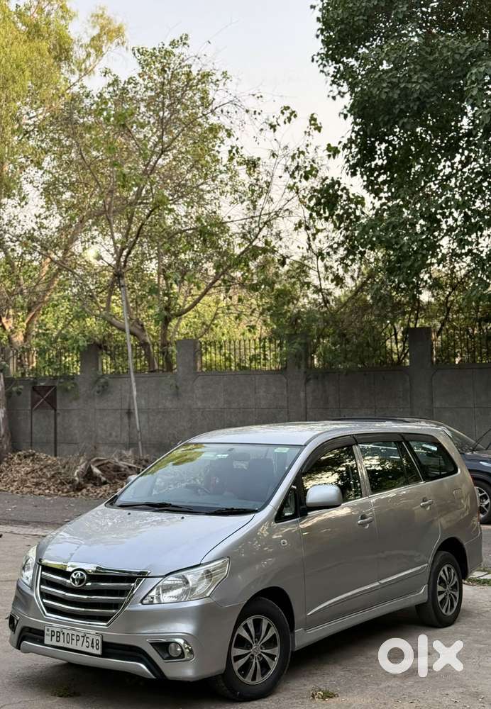 Toyota Innova 2.5 G (diesel) 8 Seater, 2016, Diesel