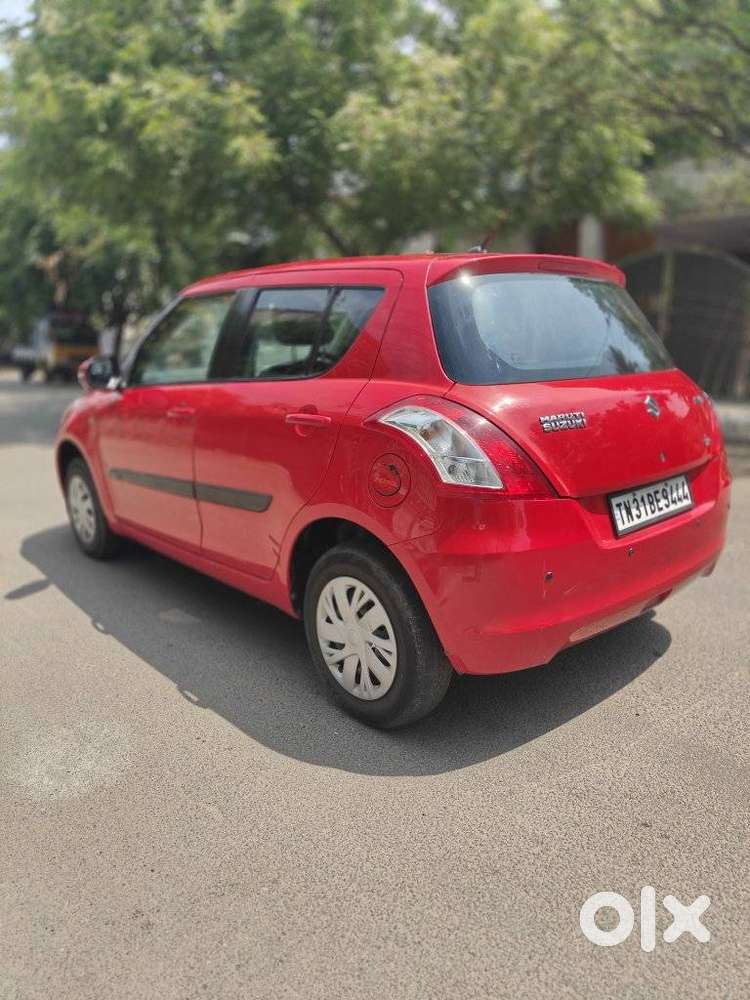 Maruti Suzuki Swift Vxi + Manual, 2017, Petrol