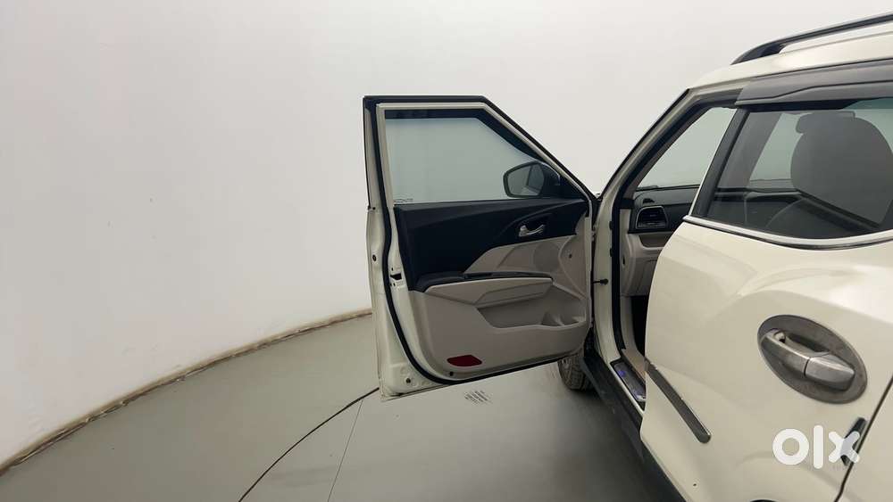 Mahindra Xuv300 W8 Option Diesel, 2022, Diesel