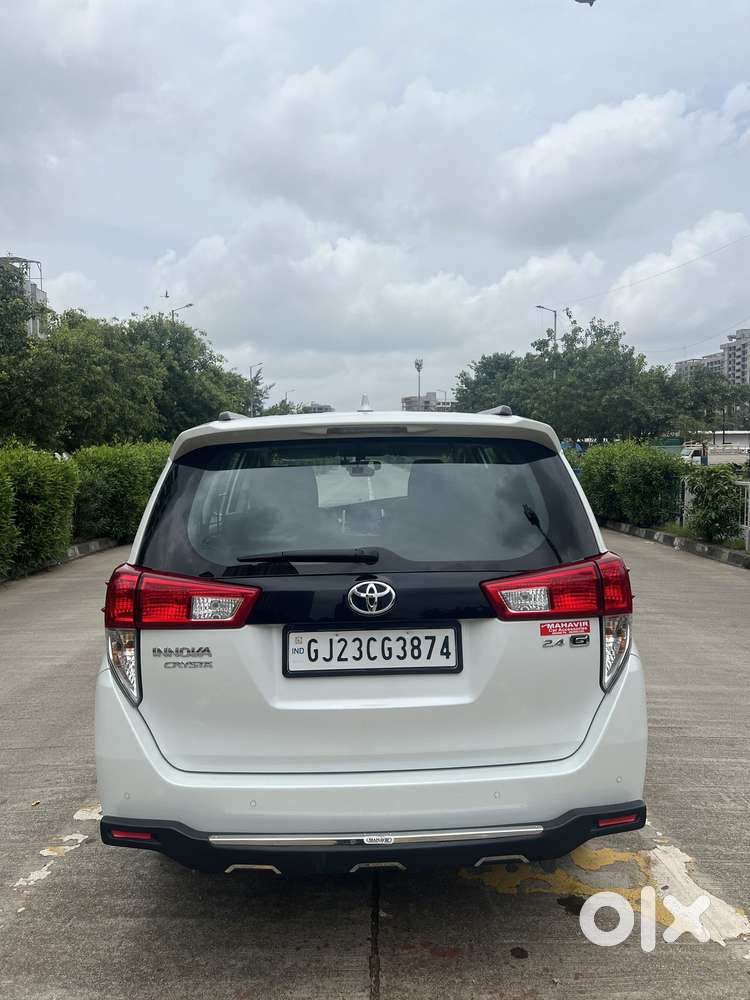 Toyota Innova Crysta [2020-ongoing] 2.4 Gx 7 Str, 2024, Diesel