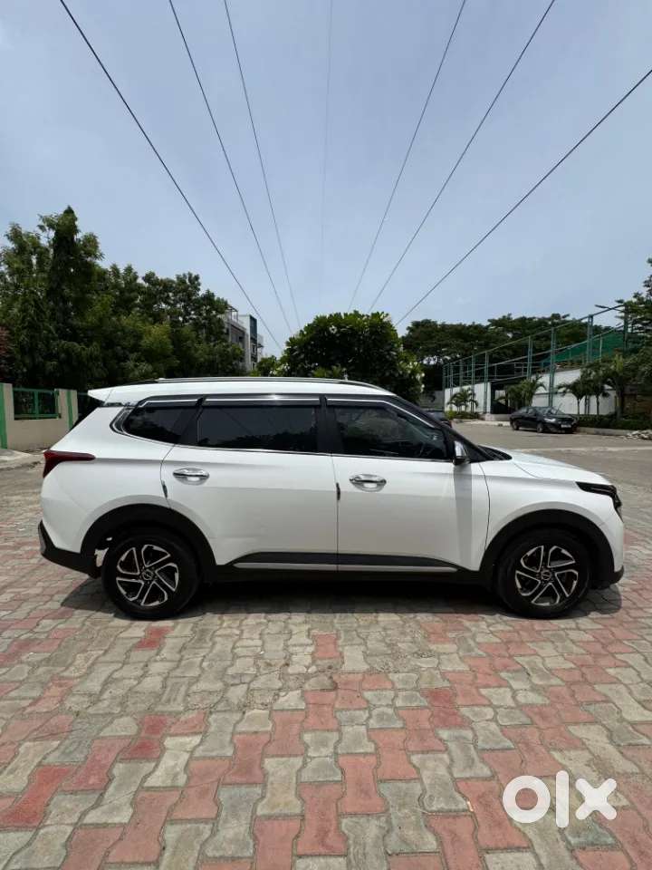 Kia Carens 1.5 Luxury Plus Diesel At 7 Str, 2023, Diesel
