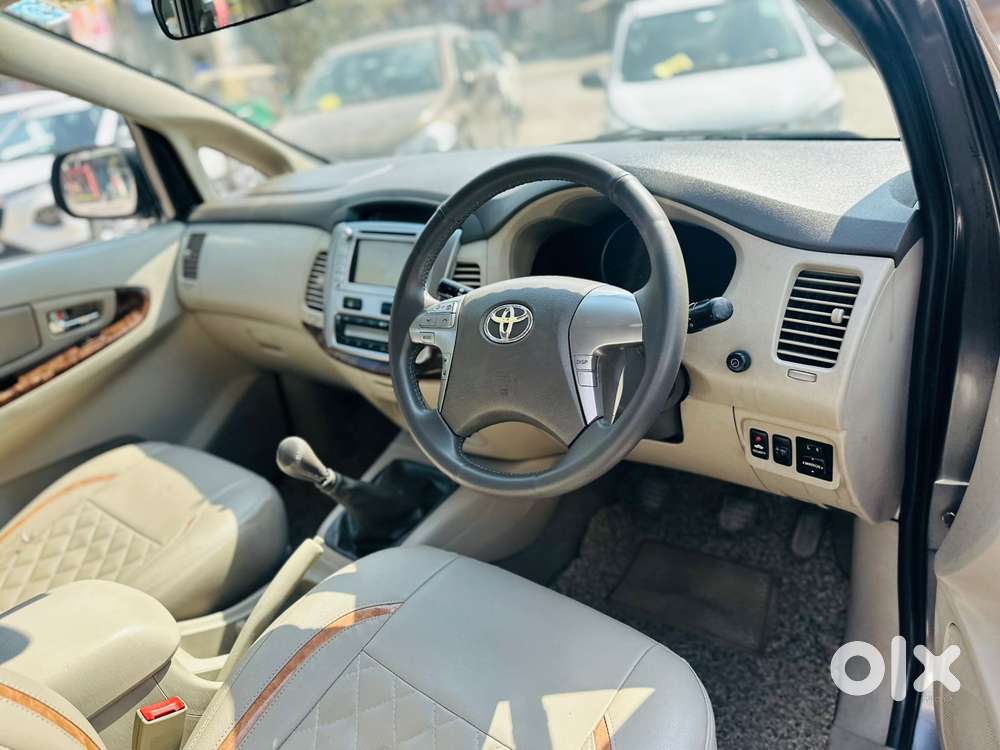 Toyota Innova 2.0 V, 2014, Diesel