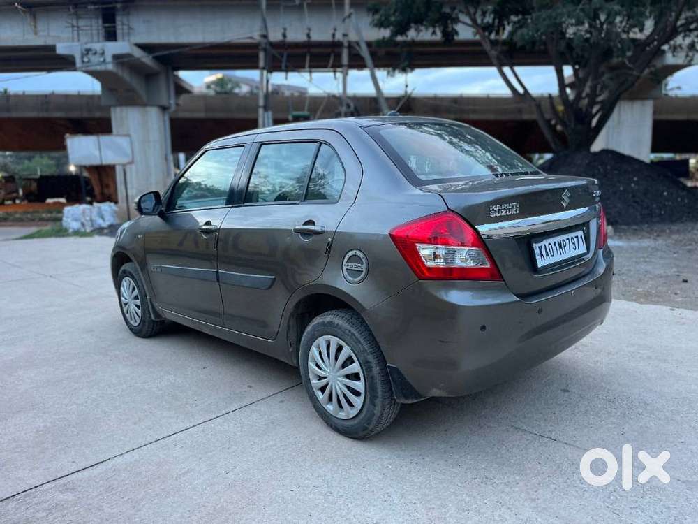 Maruti Suzuki Swift Dzire Vxi Optional, 2017, Petrol