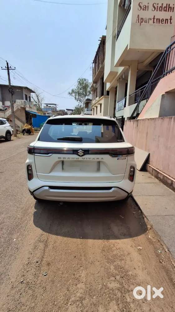 Maruti Suzuki Grand Vitara 2025 Petrol 33000 Km Driven