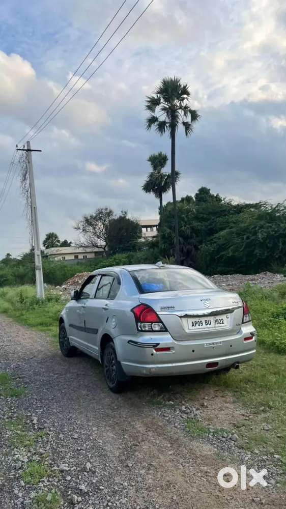 Maruti Suzuki Swift Dzire 2010 Petrol Well Maintained