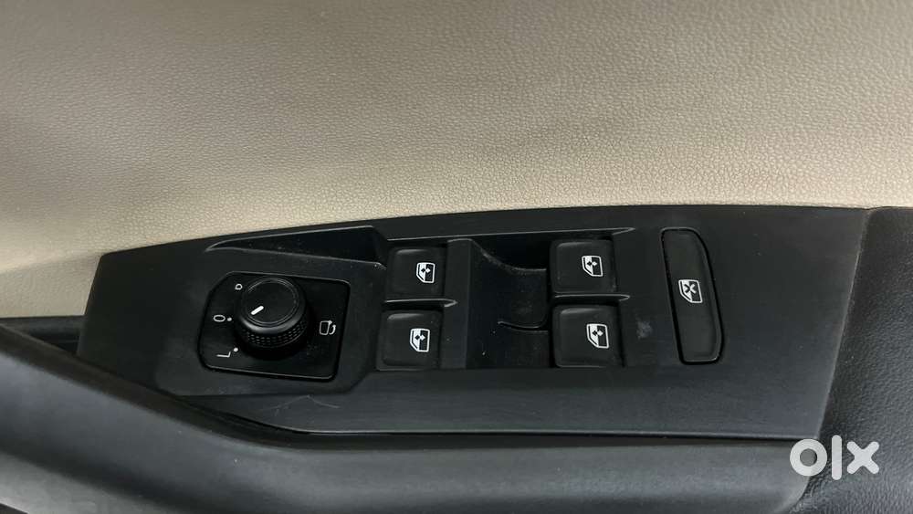 Skoda Slavia Style 1.0l Tsi Mt, 2022, Petrol