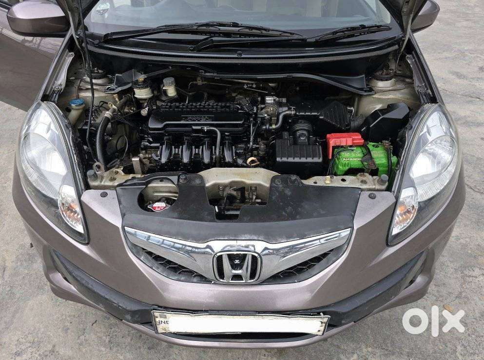 Honda Brio V Mt, 2013, Petrol