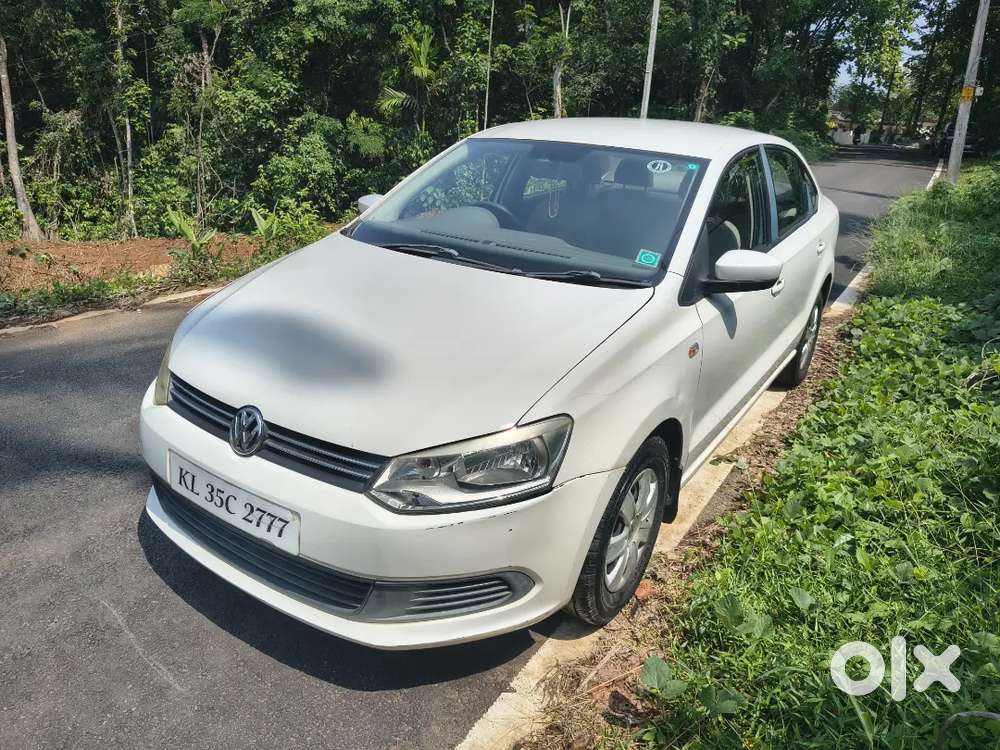 Volkswagen Vento 2011 New Paper