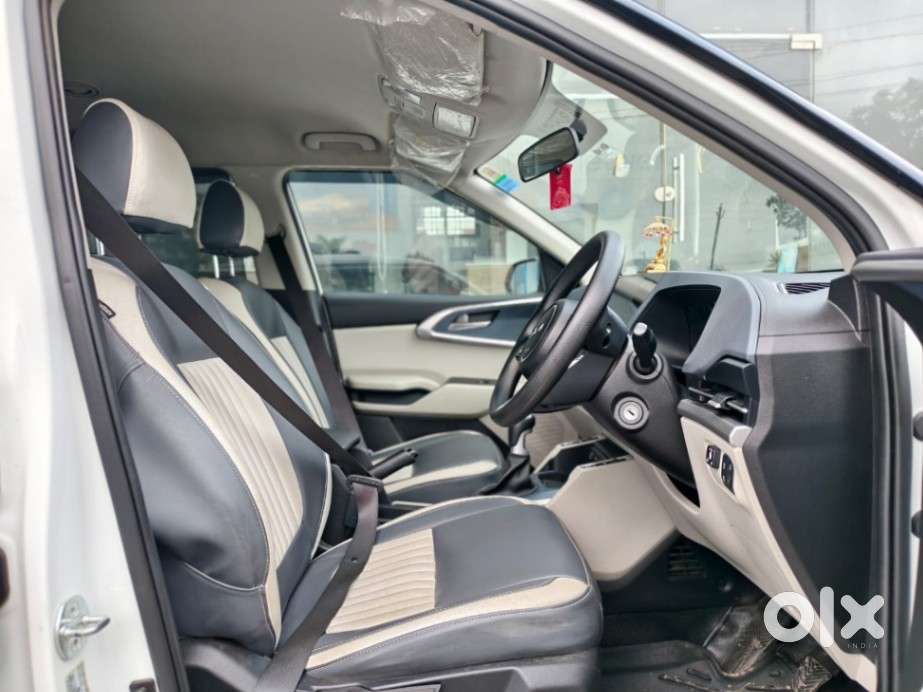 Kia Carens 1.5 Premium 7 Str, 2026, Cng & Hybrids