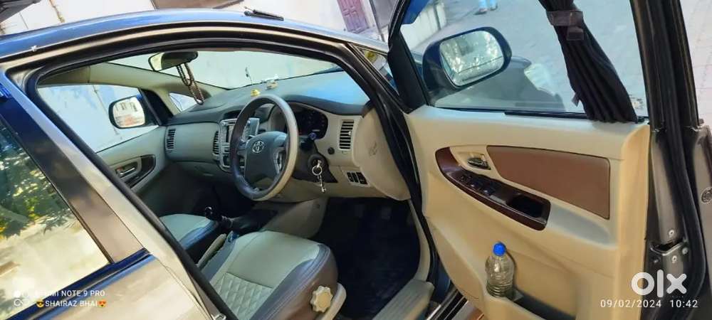 Toyota Innova 2012 Diesel Well Maintained