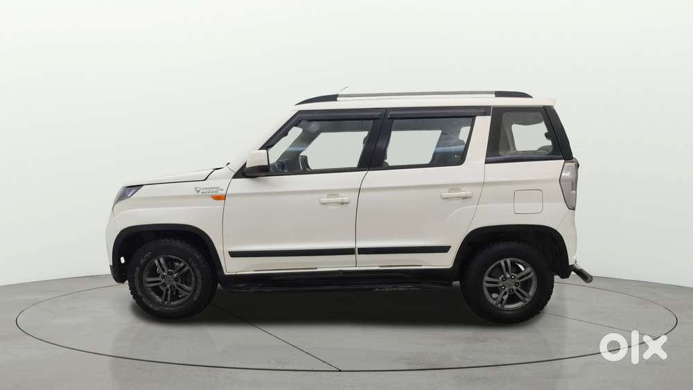Mahindra Tuv 300 T10, 2019, Diesel