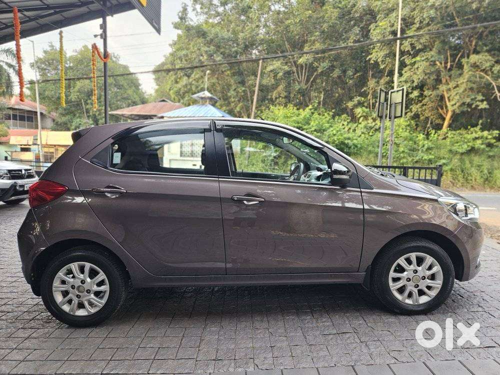 Tata Tiago 1.2 Revotron Xza, 2017, Petrol