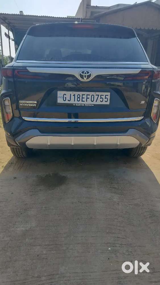 Toyota Urban Cruiser 2025 Hyryder S E-cng Manual