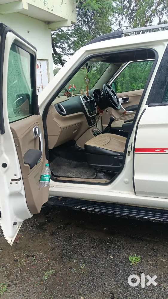 Mahindra Tuv 300 2018