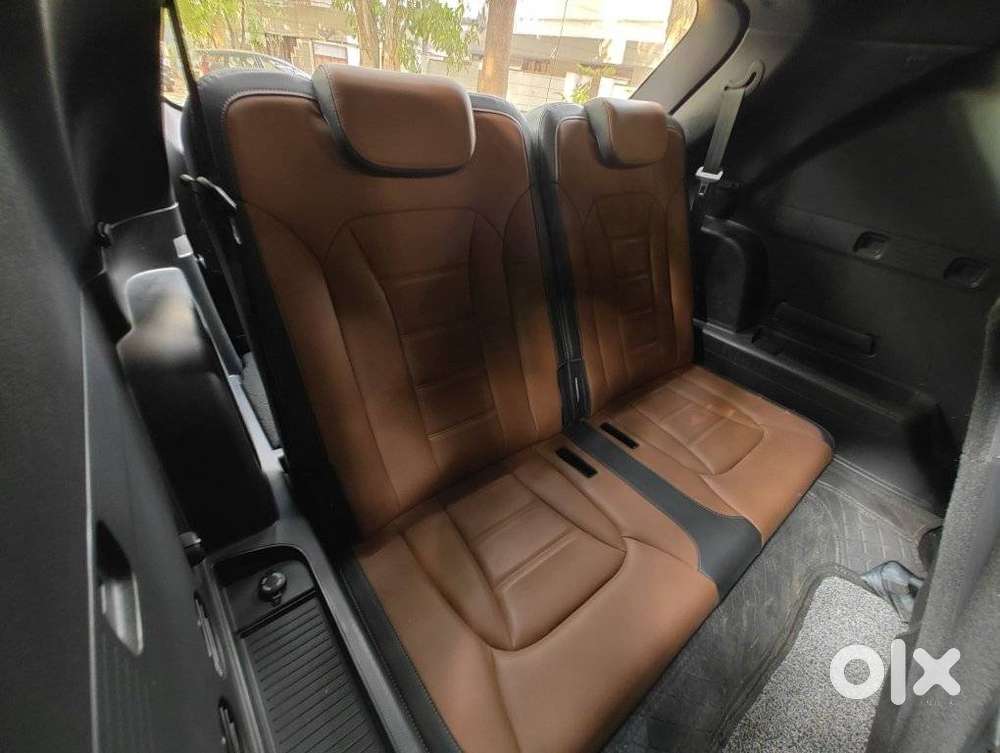 Mahindra Alturas G4 4x2 At, 2022, Diesel