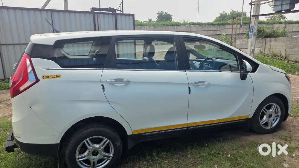 Mahindra Marazzo Diesel 2019