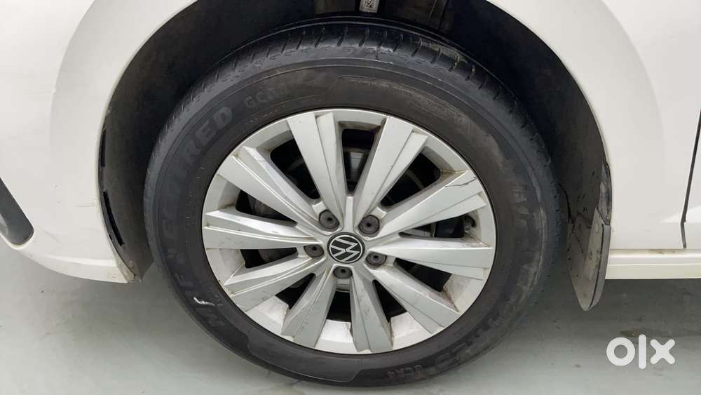 Volkswagen Virtus Highline Plus 1.0 Tsi At, 2024, Petrol