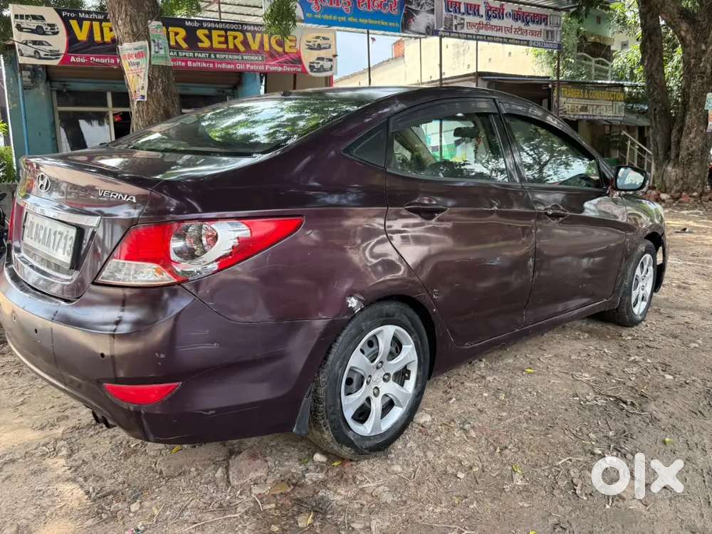 Hyundai Verna Petrol 2012