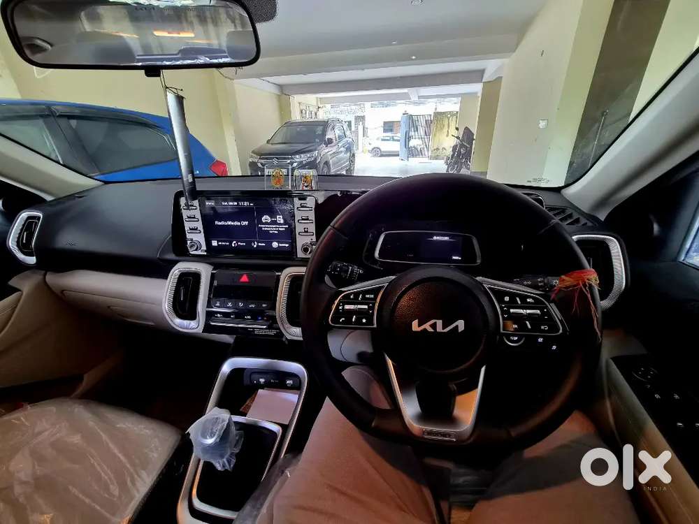 Kia Sonet Diesel Mt Htk Plus (o) 2026 (6 Months Old Only)
