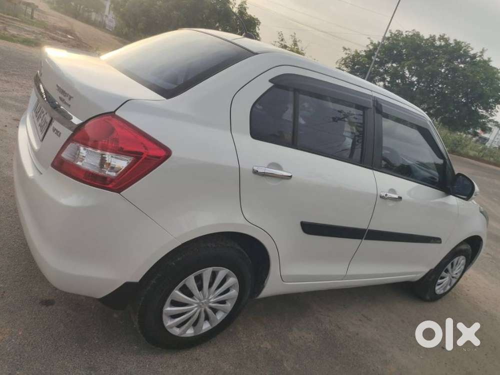 Maruti Suzuki Swift Dzire Vxi(o) Mt, 2017, Petrol