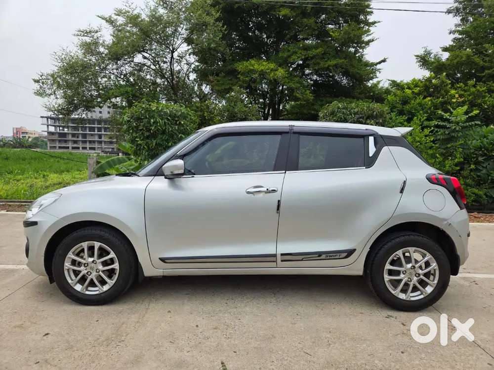 Maruti Suzuki Swift Zxi 2023 Petrol Automatic.
