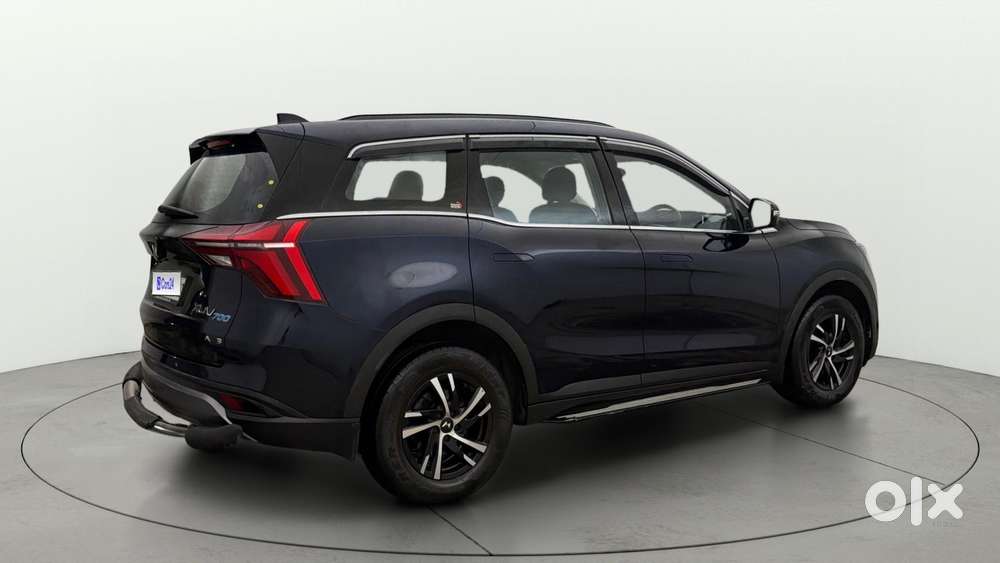 Mahindra Xuv700 2.2 Ax 3 Diesel At 5 Str, 2022, Petrol