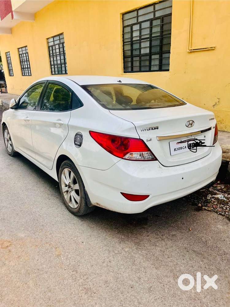 Hyundai Verna 2012 Diesel Manual