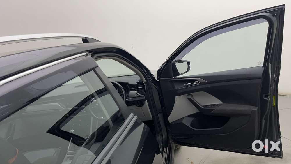 Skoda Kushaq Ambition 1.0l Tsi Mt, 2023, Petrol