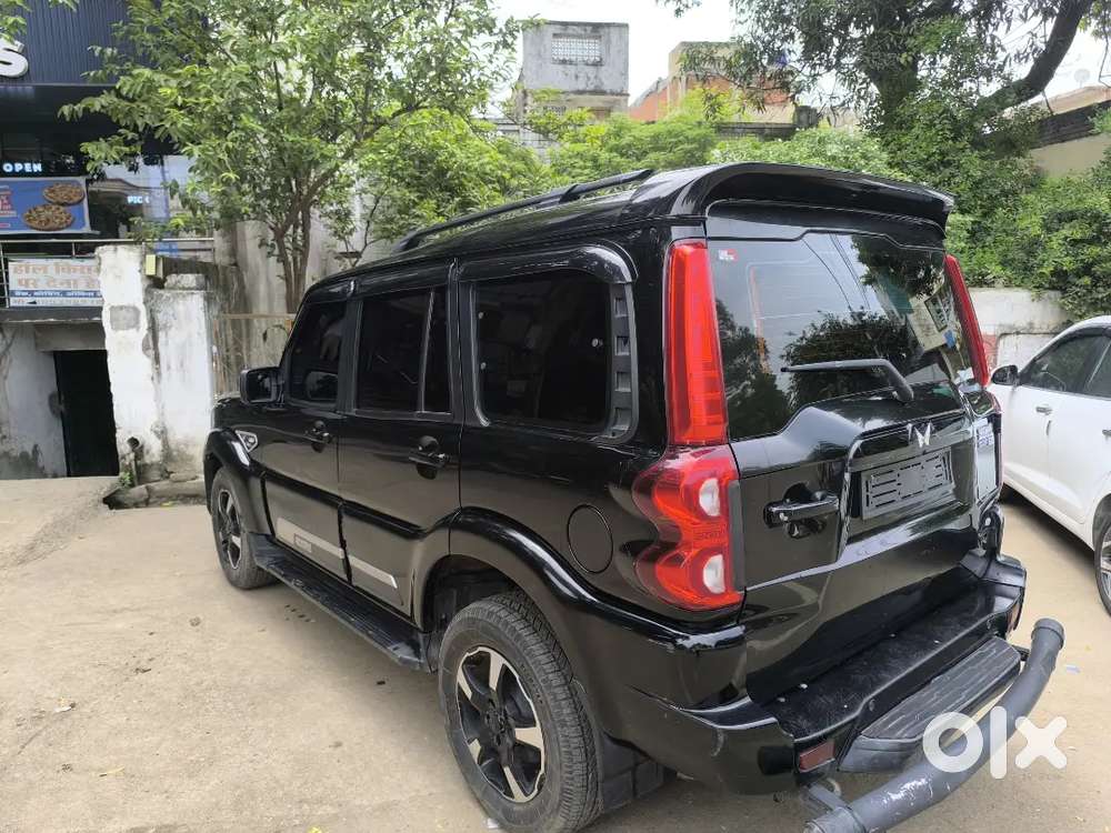 Mahindra Scorpio Classic 2025