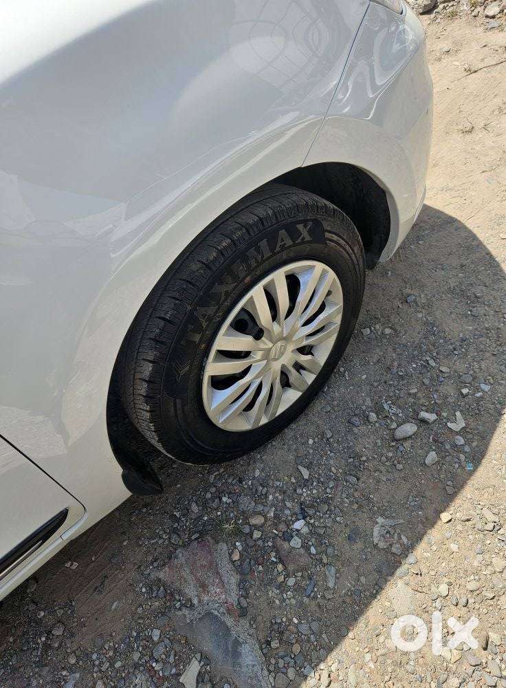 Maruti Suzuki Swift Dzire Vxi Optional, 2020, Petrol