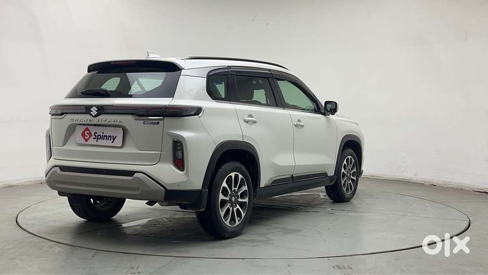 Maruti Suzuki Grand Vitara 1.5 Alpha Smart Hybrid At, 2023, Petrol