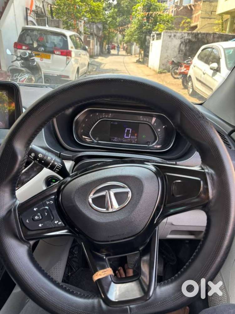 Tata Nexon, 2022, Petrol