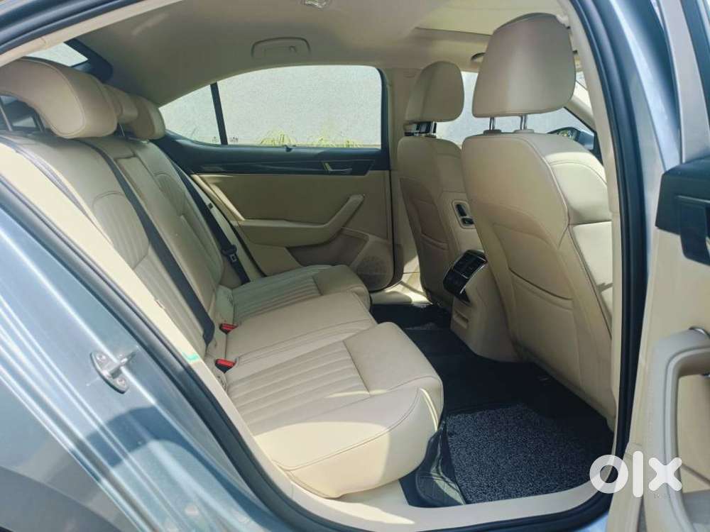 Skoda Superb 2.0 L&k Tsi At, 2021, Petrol