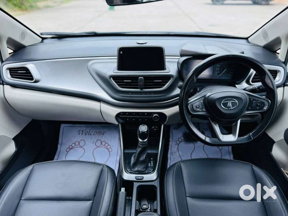 Tata Altroz Xz Plus (o) (s), 2023, Petrol