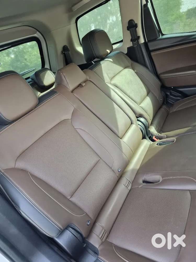 Scorpio-n Z8 2024  Vip 1111  Single Owner  Showroom Condition