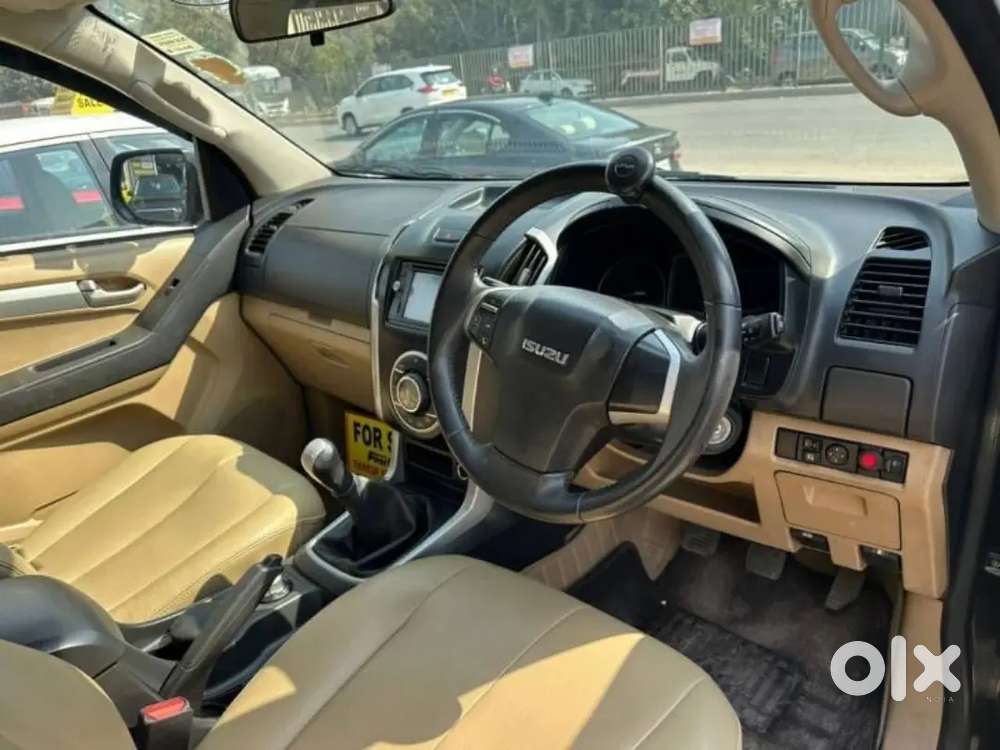 Isuzu D-max V-cross 2017