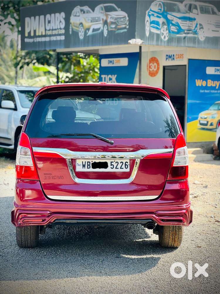 Toyota Innova 2004-2011 2.5 V Diesel 8-seater, 2010, Diesel